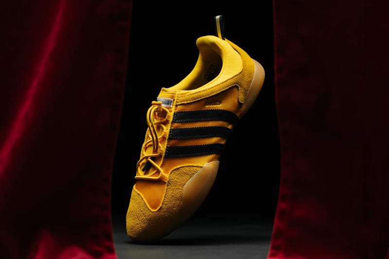 O adidas Ballerina de Bad Bunny surge em "Bold Gold"