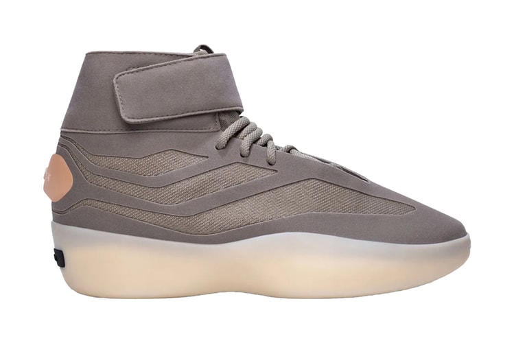 O Fear of God Athletics II Basketball Mid and High surge em Putty Beige