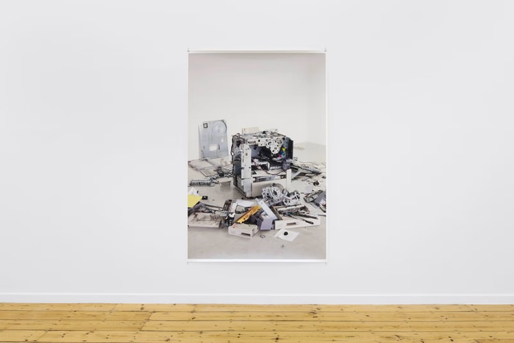 Maureen Paley apresenta obras com copiadoras de Pati Hill e Wolfgang Tillmans