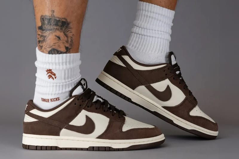 Visão Detalhada do Nike Dunk Low 'Suede Mocha'