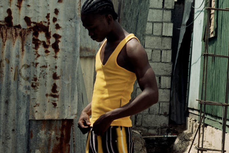 Bianca Saunders Revela a Zine '38 Love Lane' que Explora a Identidade Jamaicana