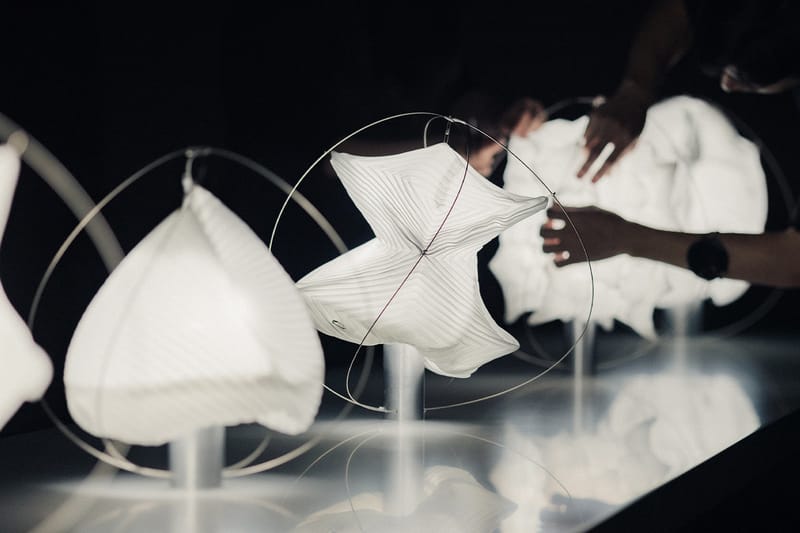 Issey Miyake estreia colaboração 'Type-XIII Atelier Oï' na Milan Design Week