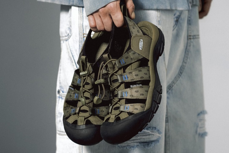 KEEN e Études Studio lançam as sandálias Newport monogramadas para SS25