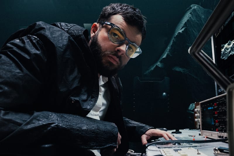 Oakley x 100 Thieves Conectam-se em Cápsula de Óculos para Gamers