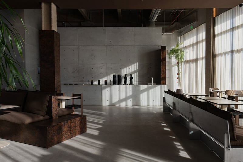 Shell + Core traz design inspirado em Tadao Ando para o Otaku Café de Abu Dhabi