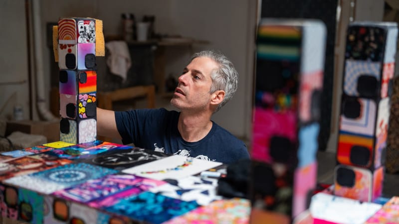 CASETiFY lança 'THINK OUTSIDE THE CASE' com a iniciativa Re/CASETiFY