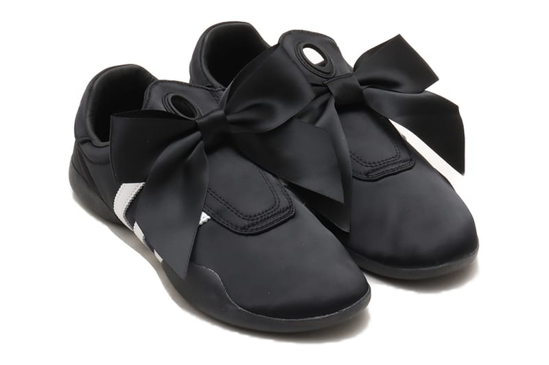 atmos Pink Dá um Laço no adidas Taekwondo Mei