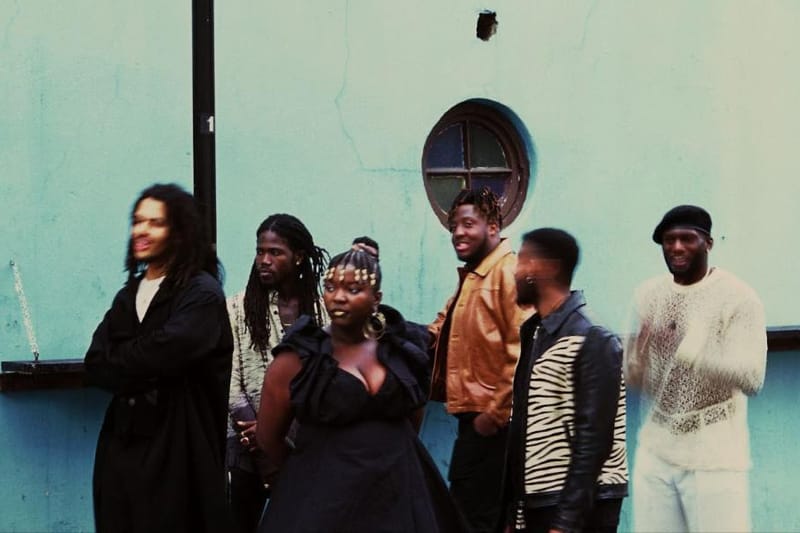 Kokoroko Anuncia Novo Álbum 'Tuff Times Never Last' e Lança Single Principal 'Sweetie'