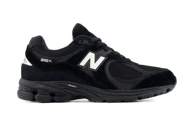 New Balance Transforma a 2002R com GORE-TEX