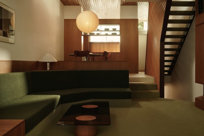 Casa Modernista de Londres Restaurada com Interiores de Madeira Sofisticados por Studio Hagen Hall