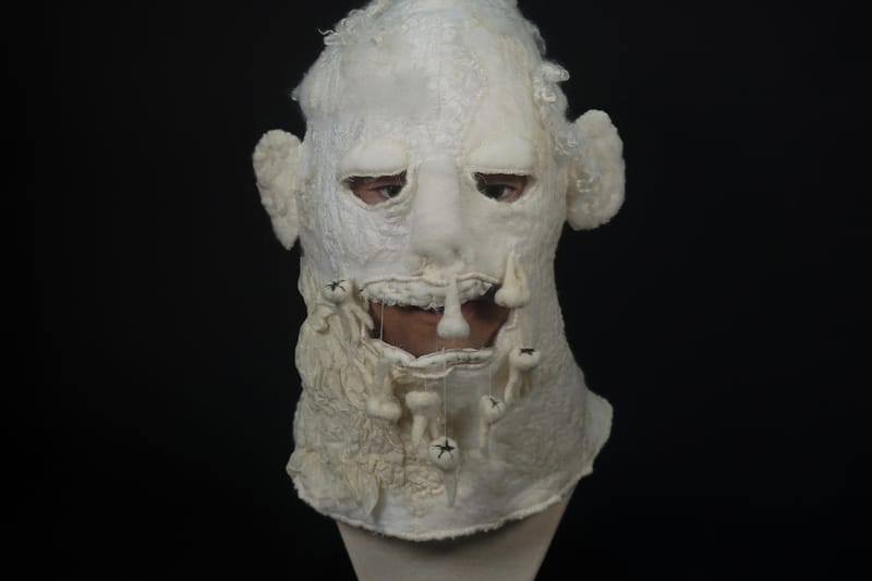 DIRTY TEDDY GALLERY examina a fragilidade da realidade em 'There’s a Strange Looking Man at My Door'