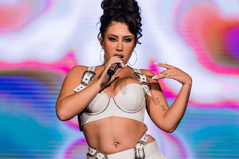 Kali Uchis's 'Sincerely' estreia em 2º lugar na Billboard 200