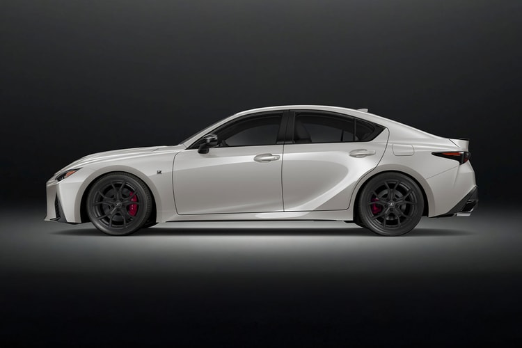 Lexus revela a 2025 IS 500 Ultimate Edition