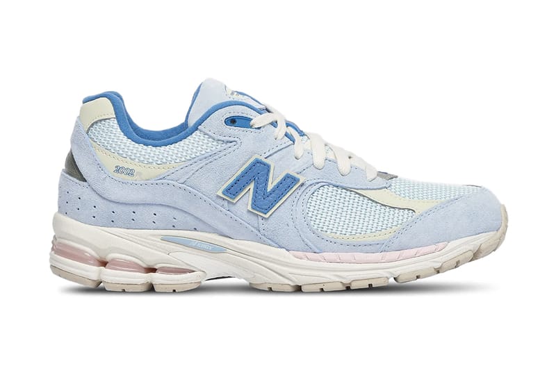 Visão oficial do New Balance 2002R "Pastel Blue"