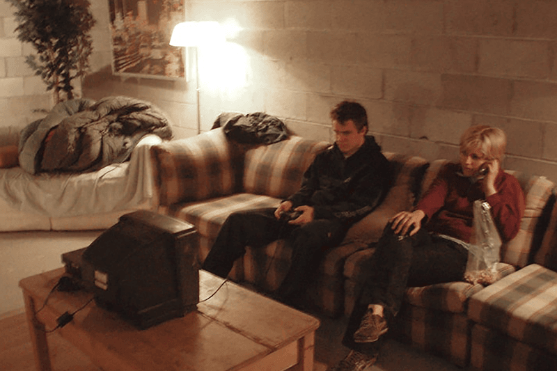 Dentro do Apartamento Secreto do Shopping Gerido por Artistas