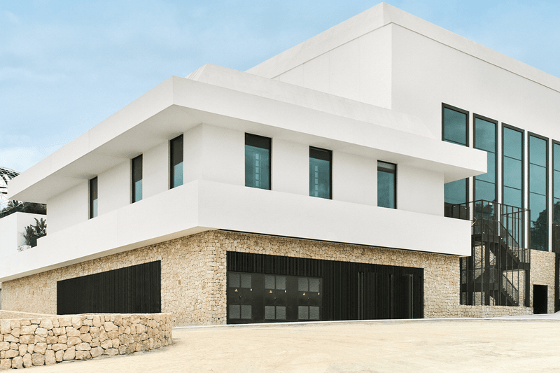 Conheça o Novo Clube Noturno de Ibiza, UNVRS