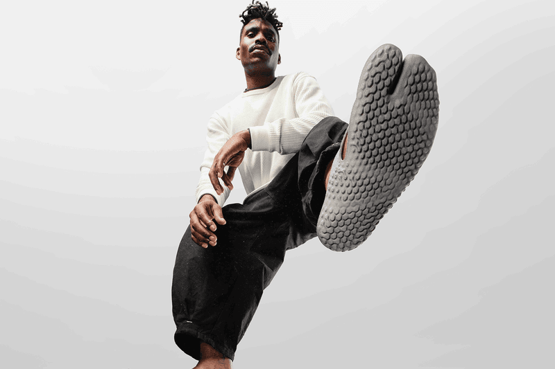 Vivobarefoot Apresenta a Primeira Sandália Barefoot, a VIVOBIOME Tabi Gen 01