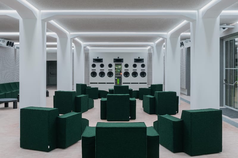 Sala de Audição Voce e Bar de Coquetéis Inaugurados pelo Histórico Museu Triennale de Milão