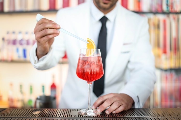 Colbo, Coming Soon e mais comandam pop-up inspirado em spritz em NYC neste fim de semana