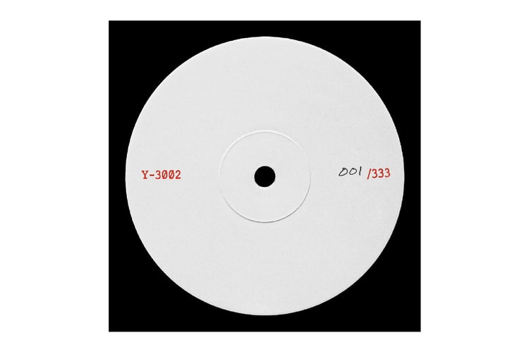 Y-3 lança vinil em edição limitada do FW25 Presentation Score