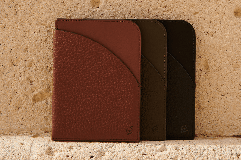 Carl Friedrik volta às raízes com nova coleção de acessórios totalmente em couro