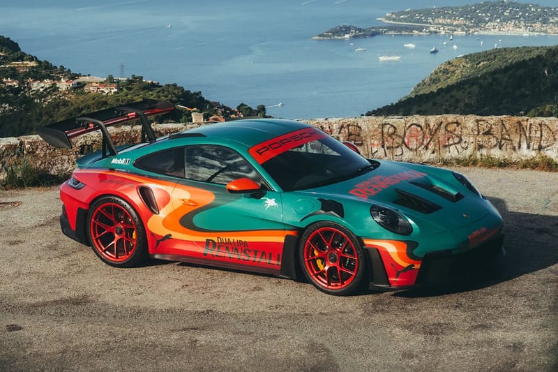 Porsche 911 GT3 RS único de Dua Lipa vai a leilão