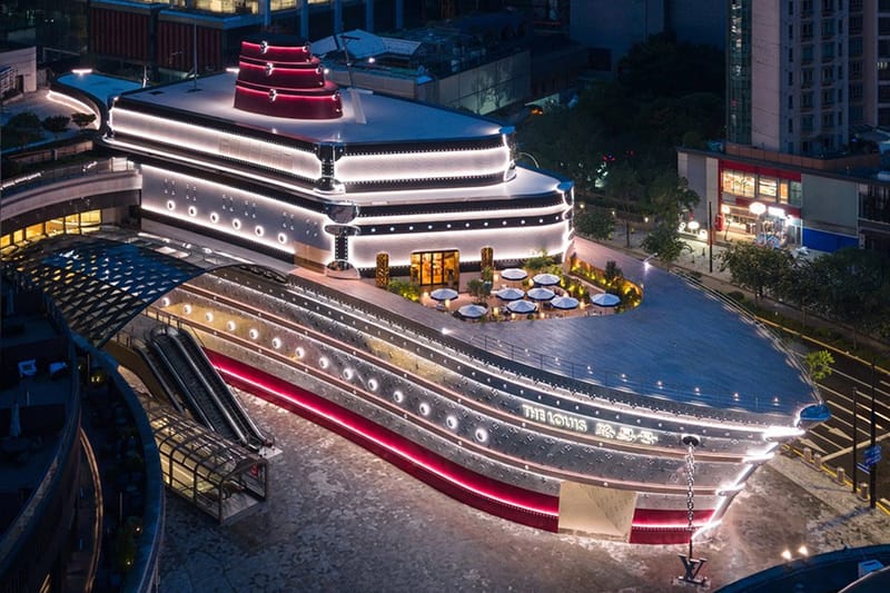 Louis Vuitton lança “The Louis”, concept store imersiva com clima de cruzeiro em Xangai