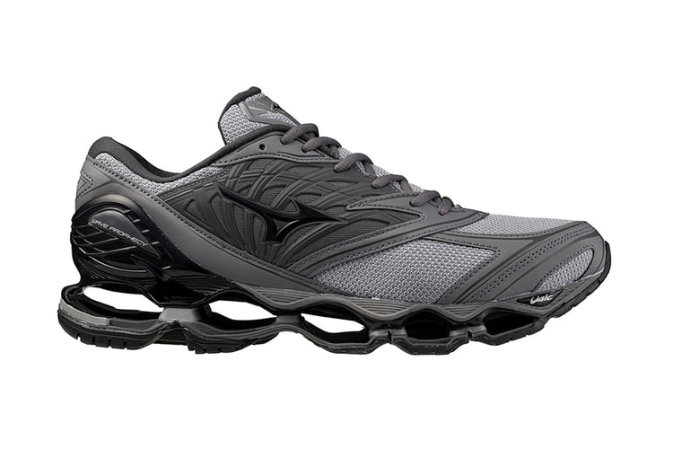 Mizuno turbina o WAVE PROPHECY LS com duas novas colorways em cinza
