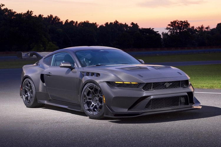 Ford apresenta Mustang GTD Liquid Carbon: fibra de carbono nua e crua nas pistas