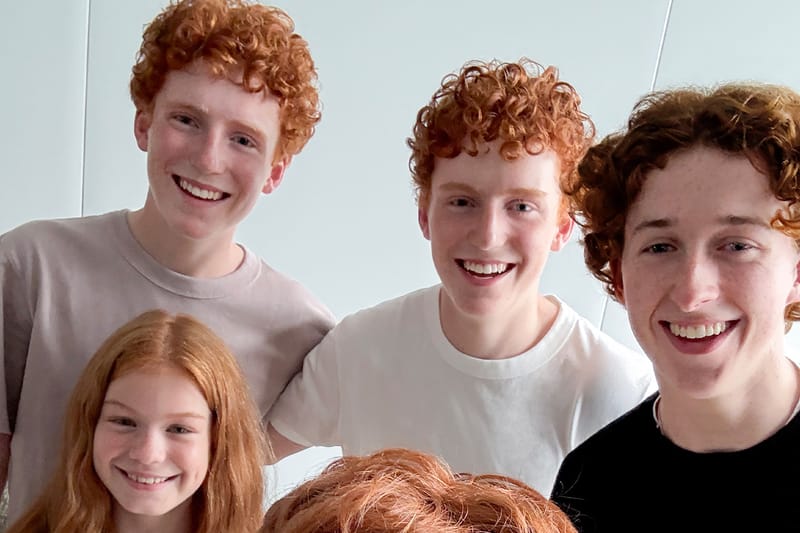 HBO revela primeiro vislumbre dos filhos Weasley na nova série 'Harry Potter'