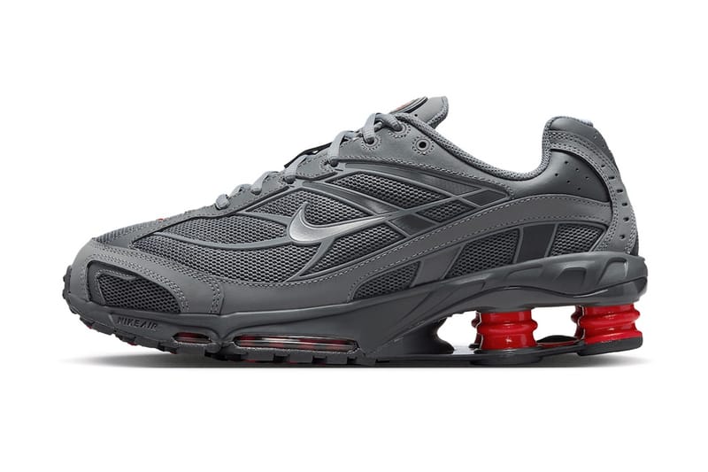 Nike Shox Ride 2 desembarca no visual “Smoke Grey” com toques “University Red”