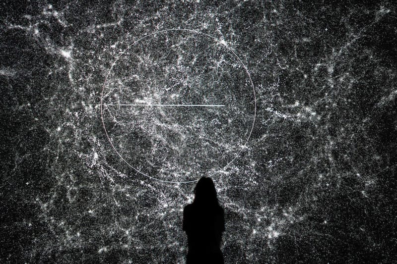 Nova exposição mergulha no passado, presente e futuro de Ryoji Ikeda