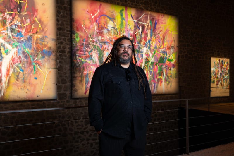 Spencer Lewis leva “La Noche De Día” à Fundación La Nave Salinas, em Ibiza