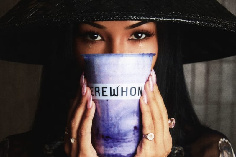 Novo smoothie da Erewhon em collab com Jhené Aiko