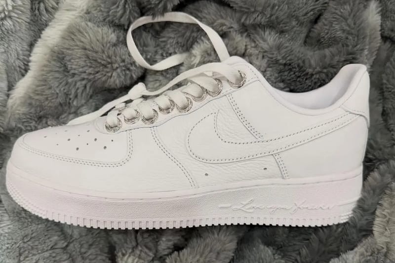 Primeiro olhar no Chrome Hearts x NOCTA x Nike Air Force 1 Low “Certified Lover Boy”