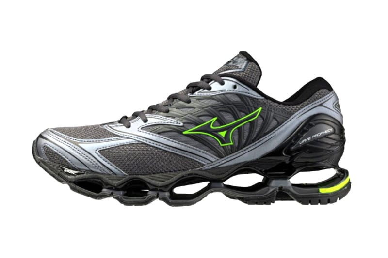 Mizuno lança o WAVE PROPHECY LS “Grey” em colorway exclusiva para o Japão