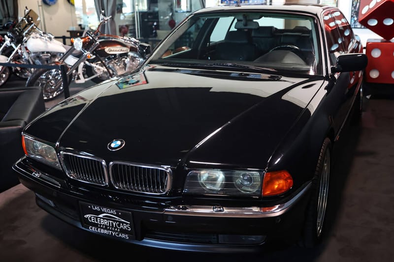 BMW do tiroteio fatal de Tupac Shakur está à venda por US$ 1,75 milhão