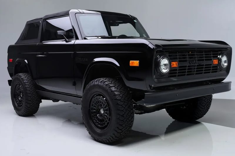 Ford Bronco 2024 customizado de Kevin Hart vai a leilão com visual Triple Black