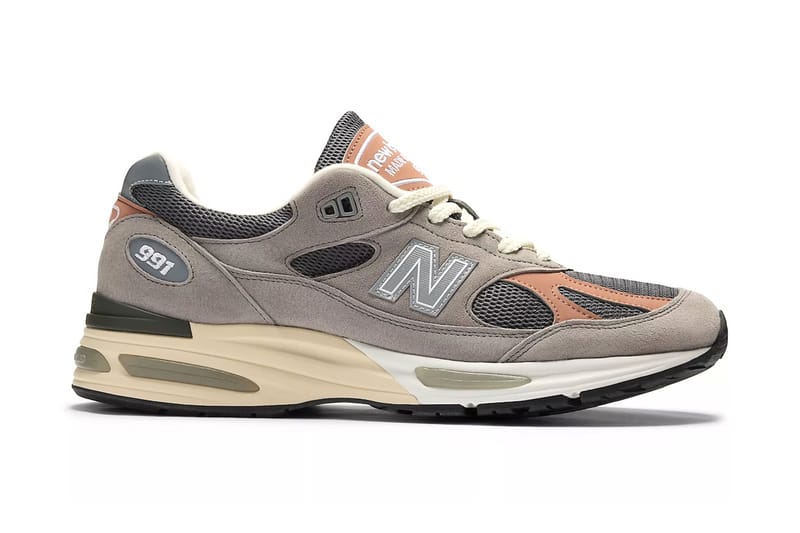 Primeiras imagens oficiais do New Balance 991v2 “Elephant”