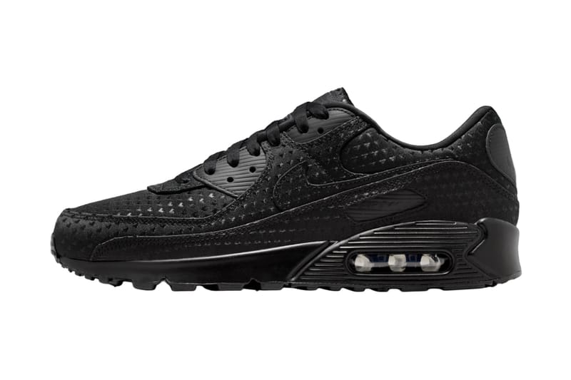 Nike aposta no visual monocromático com o Air Max 90 Triple Black “Valentine’s Day”