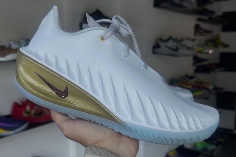 Primeiras imagens do Nike GT Cut 4 “Year of the Horse”