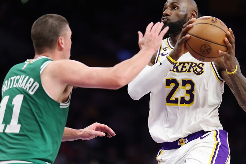 LeBron James se torna o primeiro jogador da história da NBA a atingir 43.000 pontos na temporada regular
