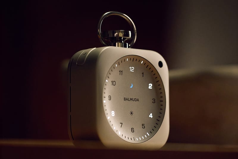 Hora de desacelerar: BALMUDA lança “The Clock” com paisagens sonoras integradas