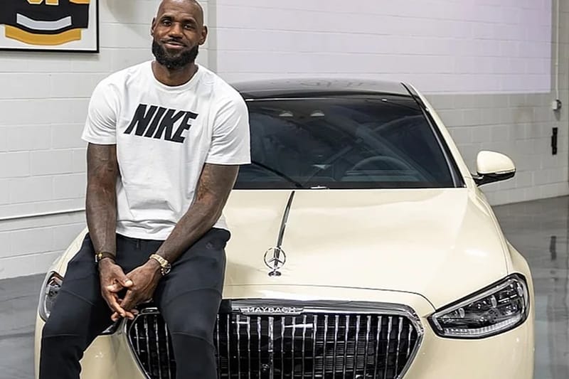LeBron James e Mercedes-Benz revelam Maybach S 680 único no mundo, feito sob medida