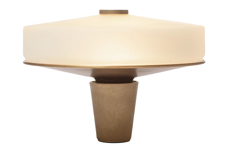 Aesop lança a luminária de mesa artesanal Aposē