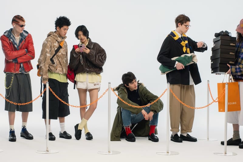 BEAMS tira os cadarços e transforma o Clarks Wallabee em um mocassim à prova de tempo ruim