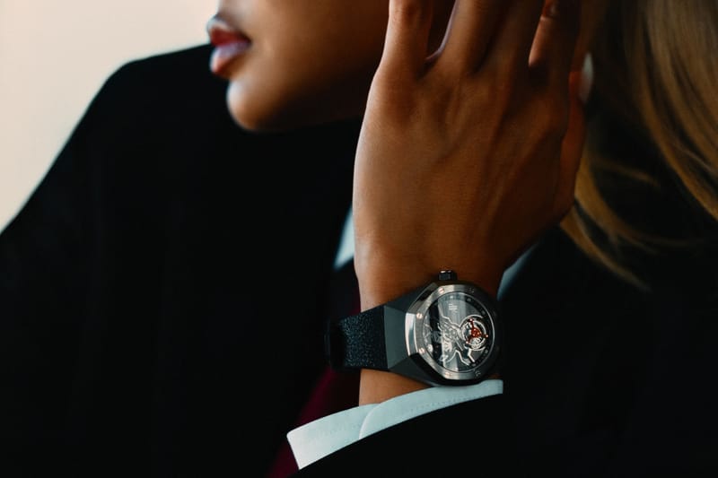 YOON e VERBAL, da AMBUSH, colocam um tourbillon vermelho no centro de seu collab Audemars Piguet Royal Oak Concept