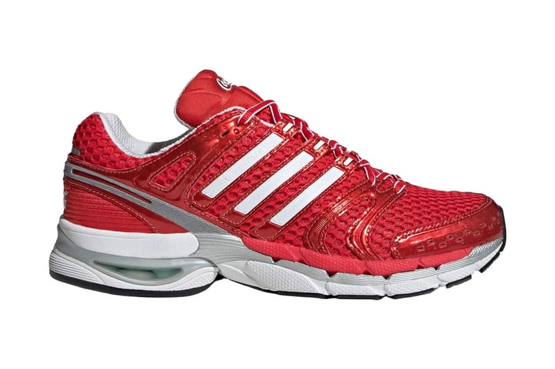 Coca-Cola x adidas Adistar Control 5 presta homenagem à icônica garrafa de vidro do refrigerante