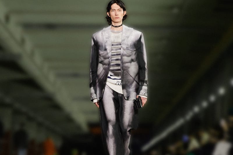Este terno Y/Project é a definição de “Costume Art” no Met