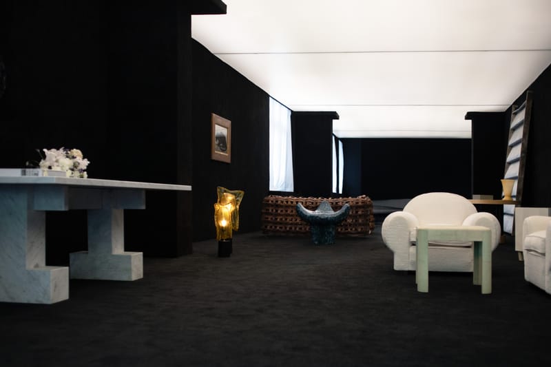 Galerie Om, em Berlim, aposta em experiência multissensorial no design colecionável